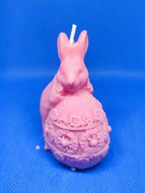 Świeca sojowa Króliczek wielkanocny (kolor ciemny róż)