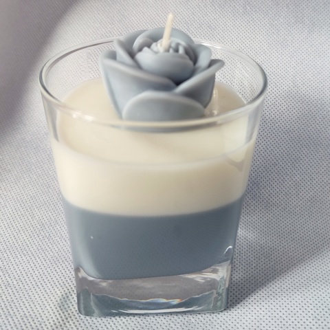 Świeca zapachowa w szkle (zapach lawendy)